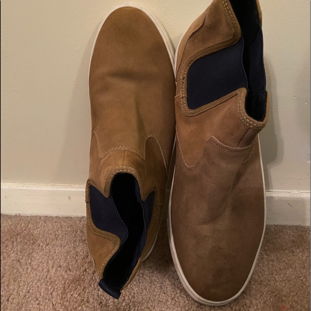 Tan Nautica casual men’s shoes